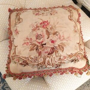 Vintage Embroidered Tapestry Pillow 18"×18"